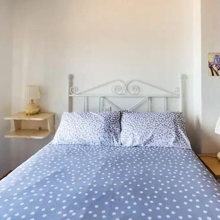 Apartamento Ezcurdia 22 Playa De San Lorenzo Primera Linea Gijón Eksteriør billede
