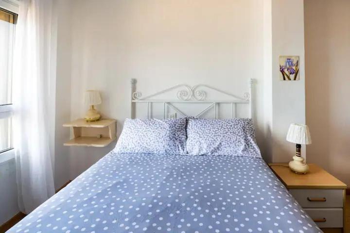 Apartamento Ezcurdia 22 Playa De San Lorenzo Primera Linea Gijón Eksteriør billede