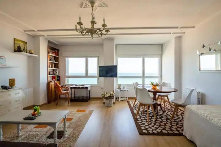 Apartamento Ezcurdia 22 Playa De San Lorenzo Primera Linea Gijón Eksteriør billede